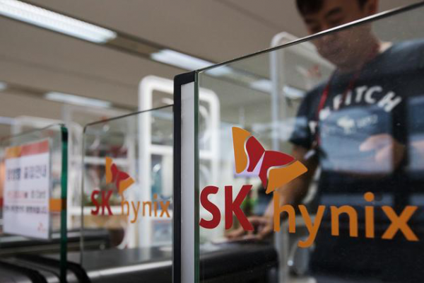 AI芯天下丨深度丨芯片之后,面板暗藏隐忧? AI芯天下丨深度丨芯片之后,面板暗藏隐忧?